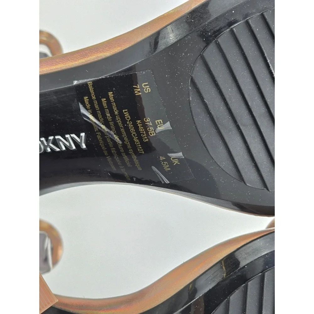 DKNY‎ Women's Waylin Sqaure Toe Ankle Strap Block Heel Sandal ROSE GOLD Sz 7 NIB
